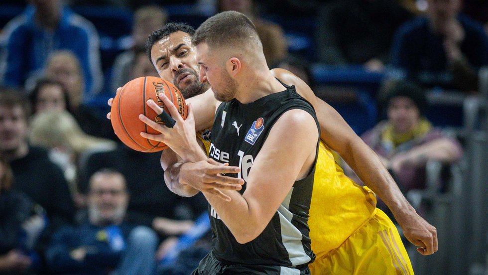 Es wäre möglich gewesen! ALBA beantwortet medi-Lauf aber mit 24:0 Serie und gewinnt