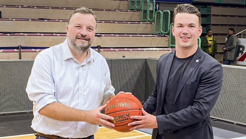 DESKO GmbH bleibt weiterhin am Ball und erweitert das Sponsoring bei medi bayreuth