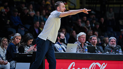 US-Amerikaner Matthew Vest wird neuer Co-Trainer bei medi bayreuth