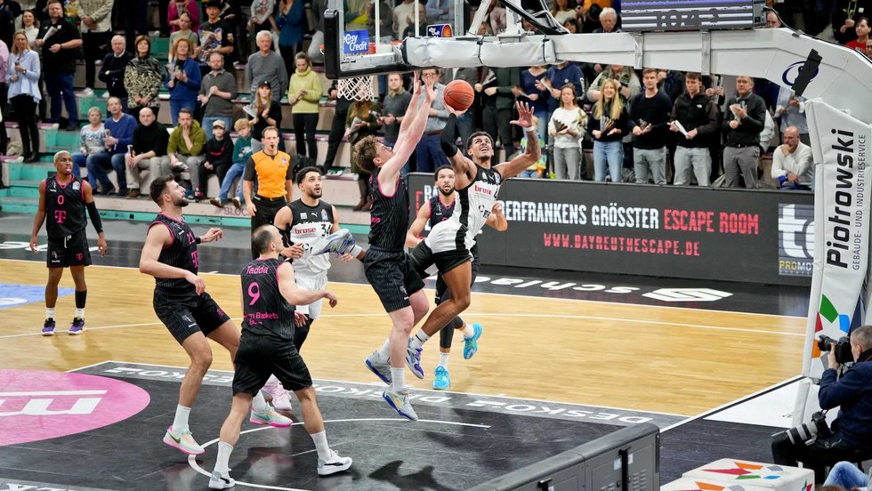8/14: Zu Gast im Rheinland! medi trifft am Samstag auf die Telekom Baskets Bonn