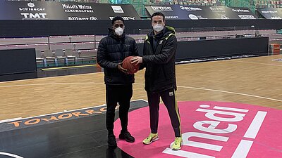 Point Guard Lazeric Jones verstärkt die HEROES OF TOMORROW