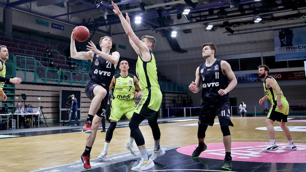 HEROES OF TOMORROW empfangen im MagentaSport BBL Pokal die Hamburg Towers