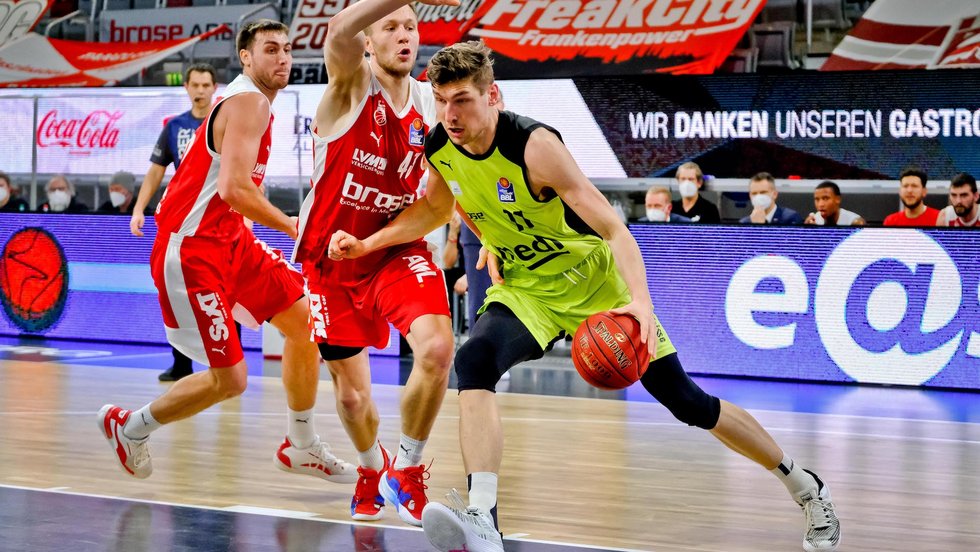 Tolle Reaktion! HEROES OF TOMORROW erkämpfen sich Derbysieg in Bamberg