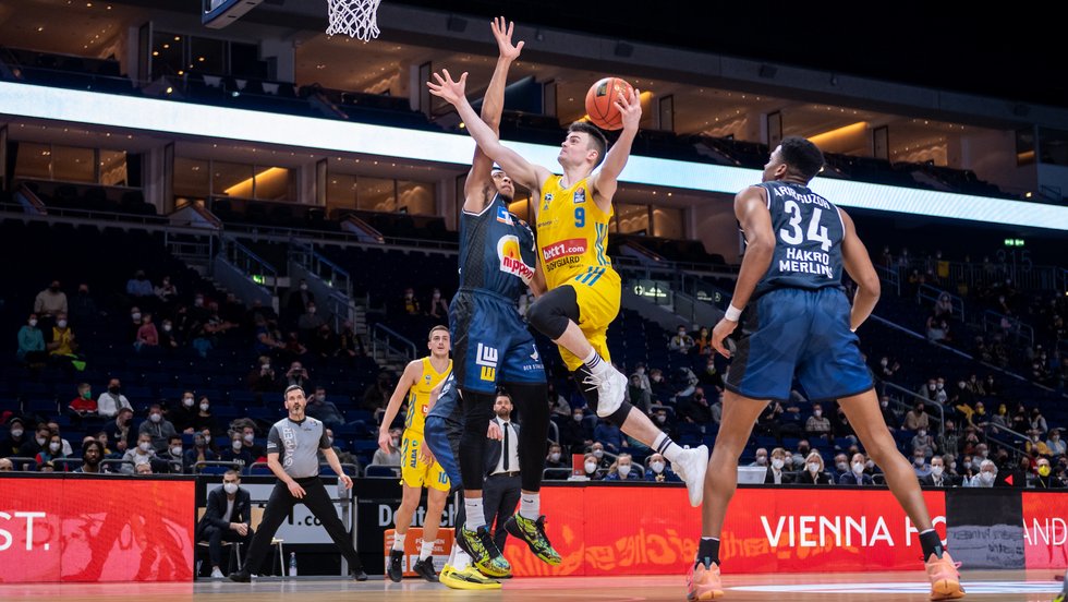 medi bayreuth am Montagabend zu Gast bei ALBA BERLIN