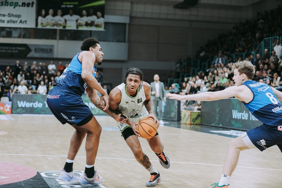 Endlich ein Heimsieg gegen ein Playoff-Team