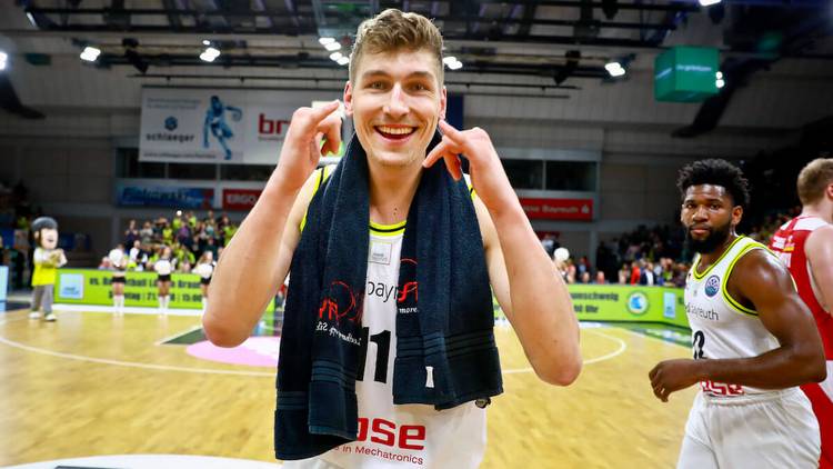 Große Klasse! Andreas Seiferth bleibt einer der HEROES OF TOMORROW